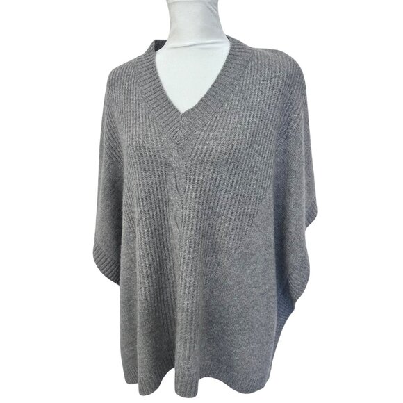 Nordstrom Wool Cashmere Knit Poncho Cape Sweater One Size Gray Soft V-Neck - Picture 1 of 11